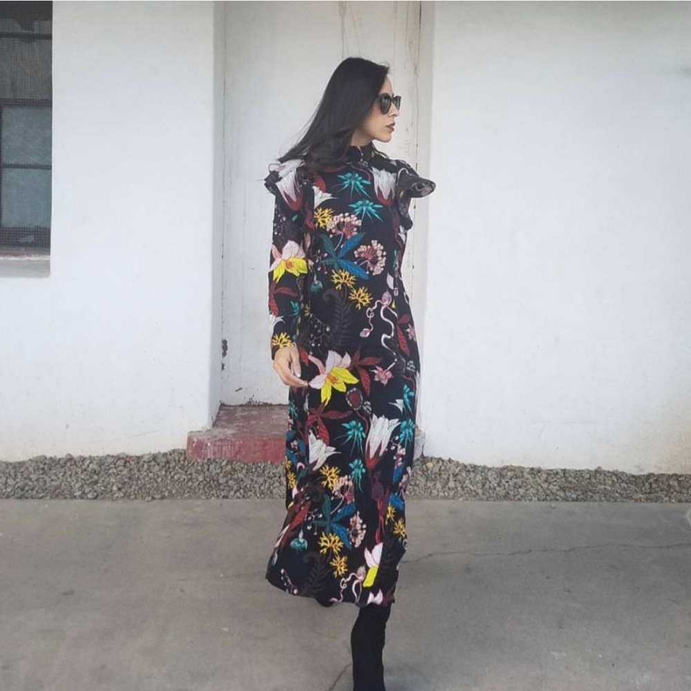 SOLD- H&M floral dress